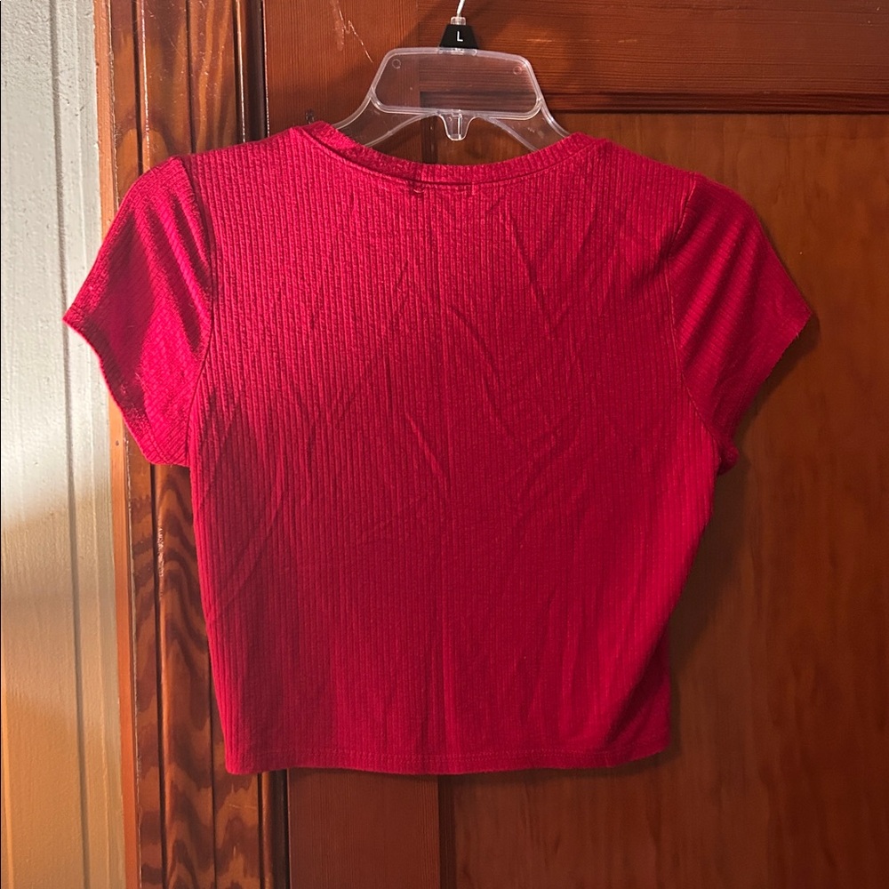 Set Of Two Ribbed V‑Neck Cropped Tees - Picture 10 of 10